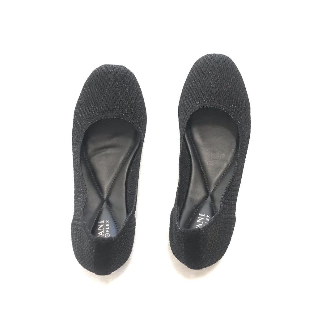 Modern Chic & Comfy Black Step•N•Flex Ballet Flats - Picture 3 of 15